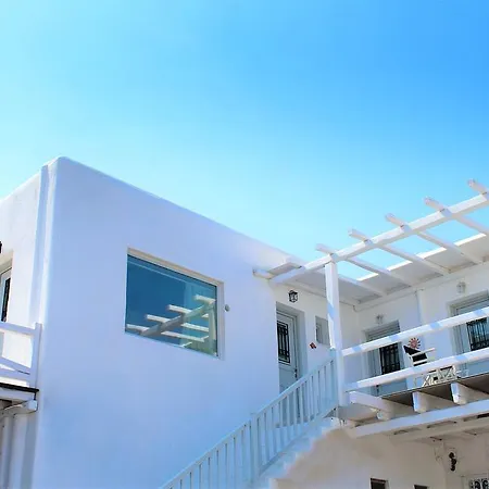 Melesio Apartment *