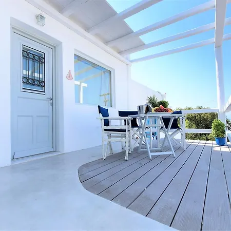Mumua * Mykonos Town